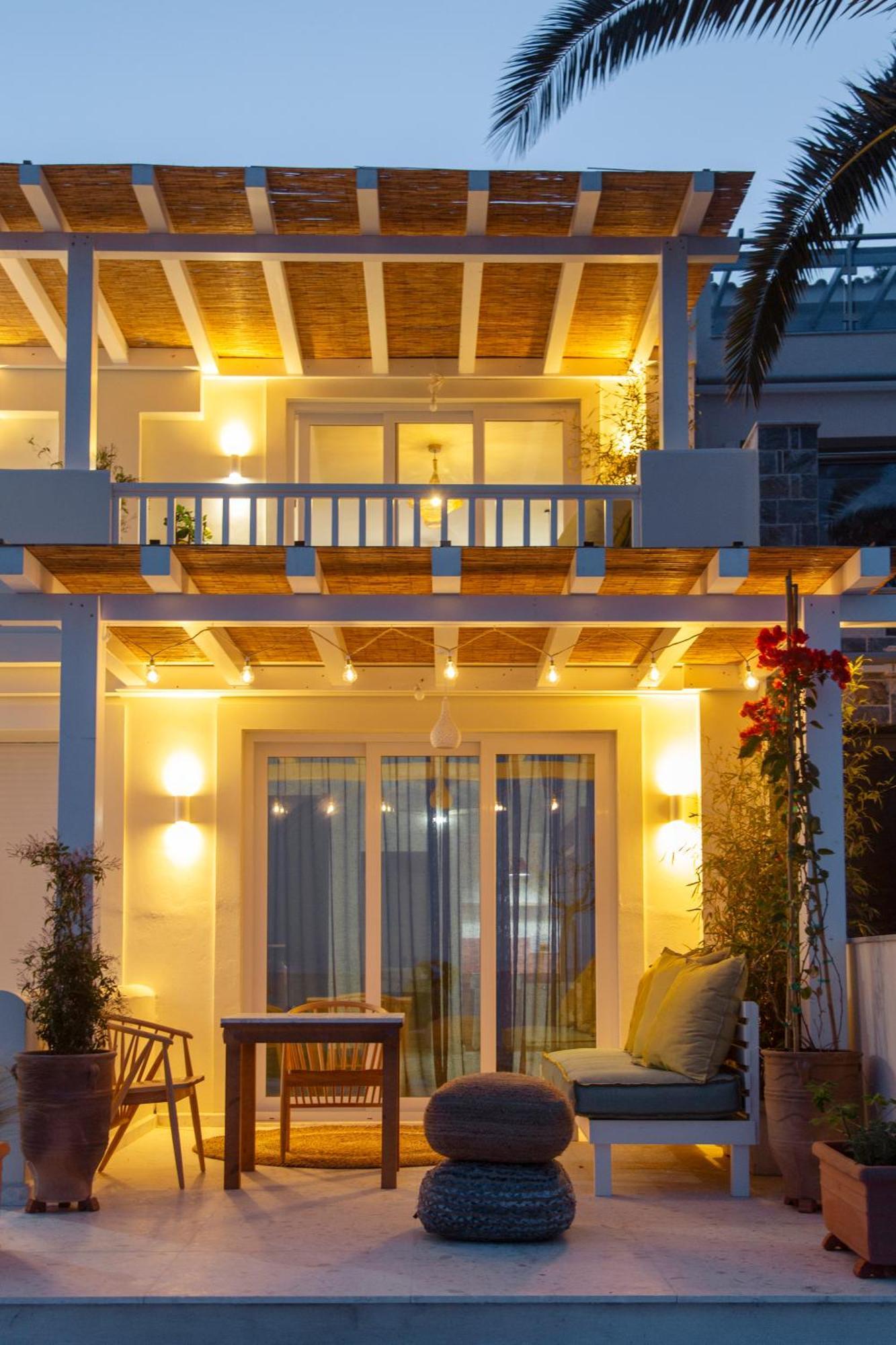 Aegean Stories Pelagos Suites Авлакия Экстерьер фото